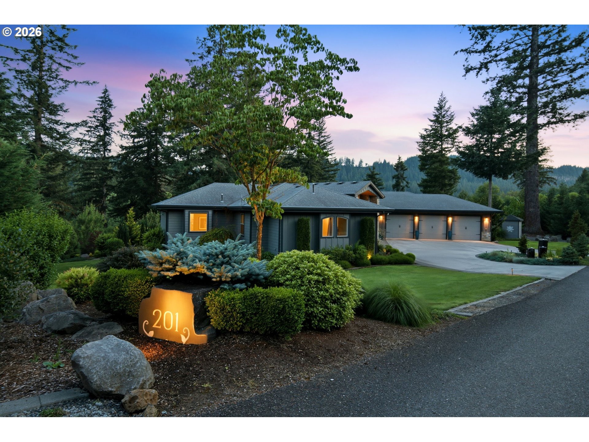201 THOMPSON DR