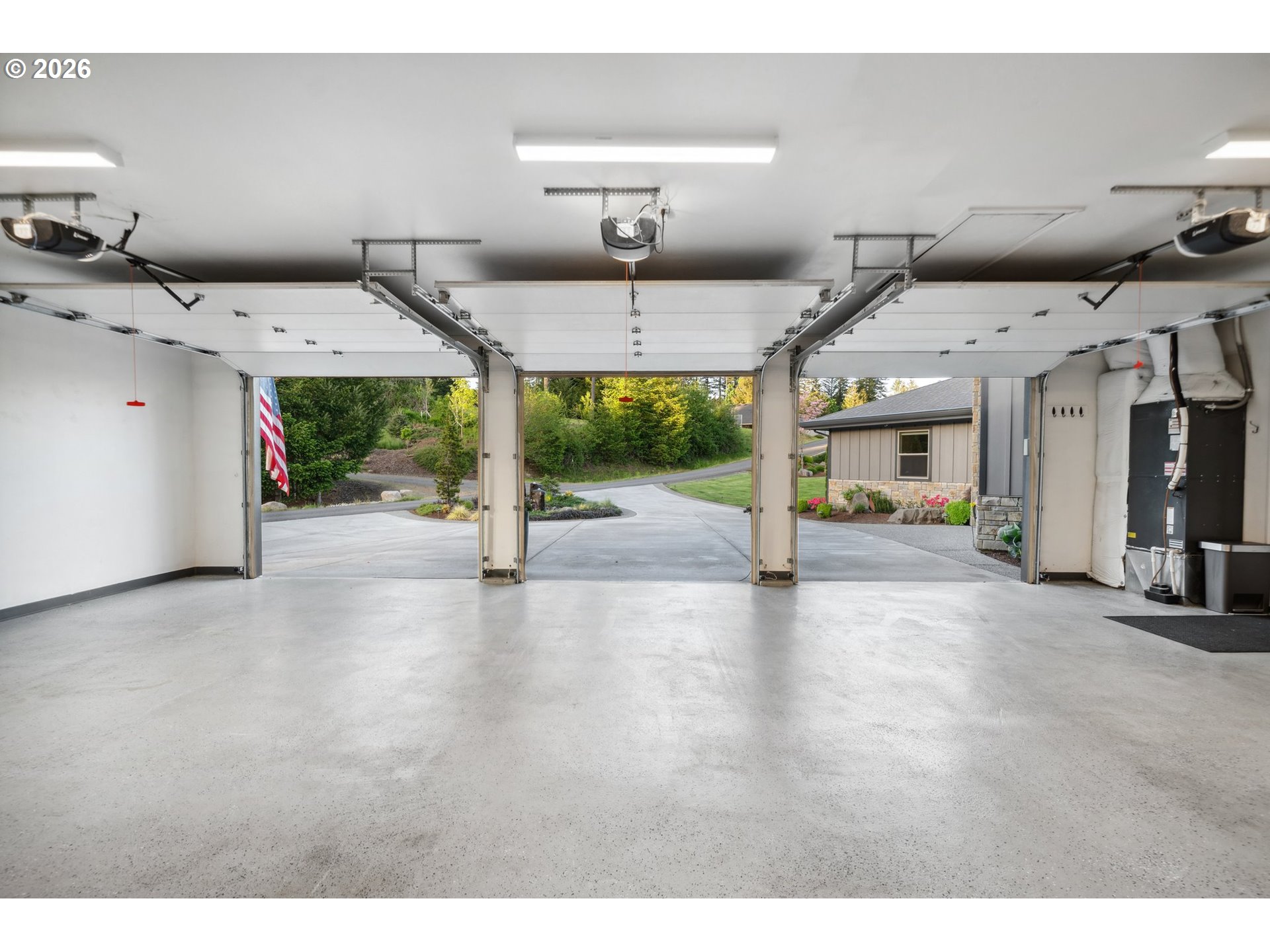 201 THOMPSON DR