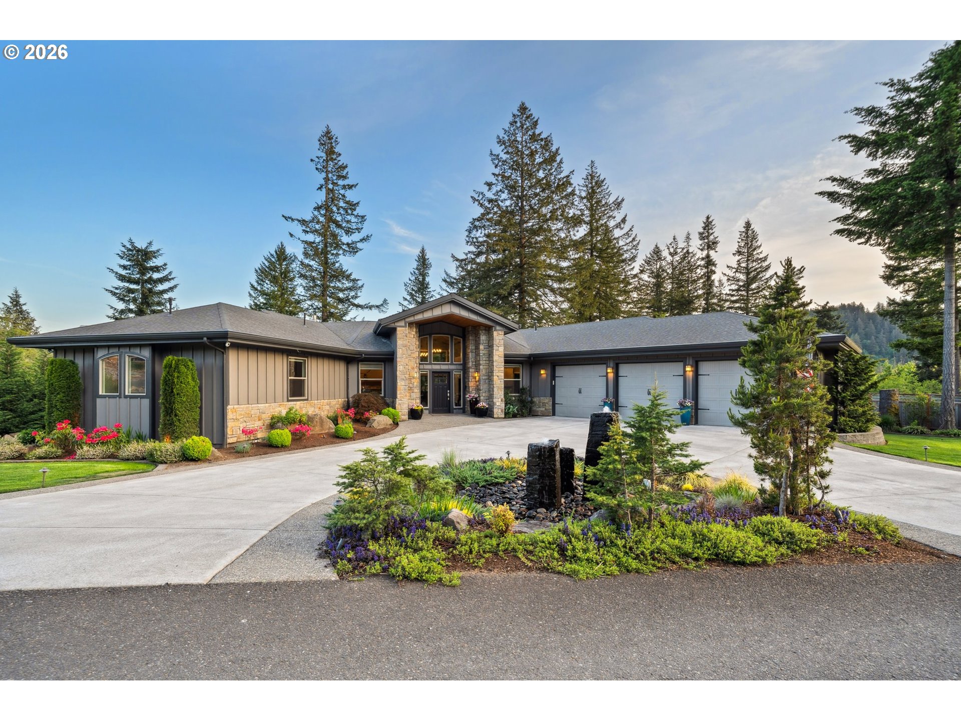 201 THOMPSON DR