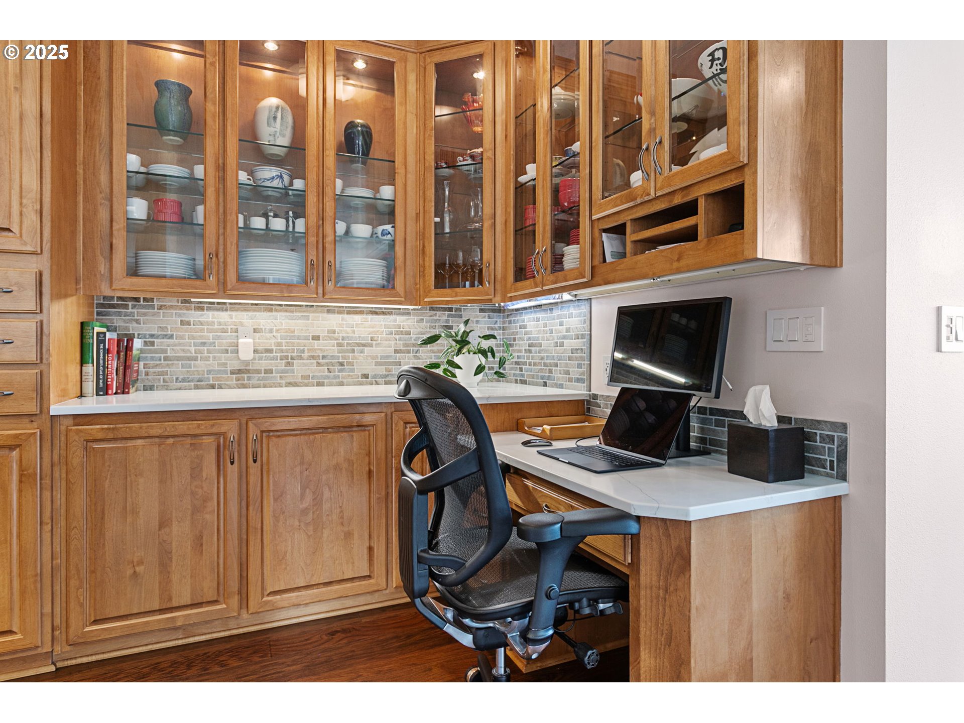 5433 SE SCENIC LN 100