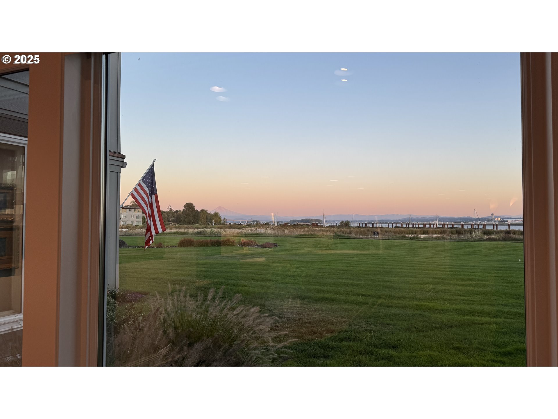 5433 SE SCENIC LN 100