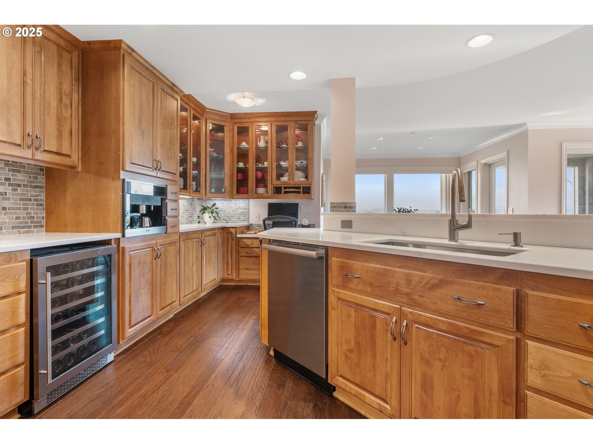 5433 SE SCENIC LN 100