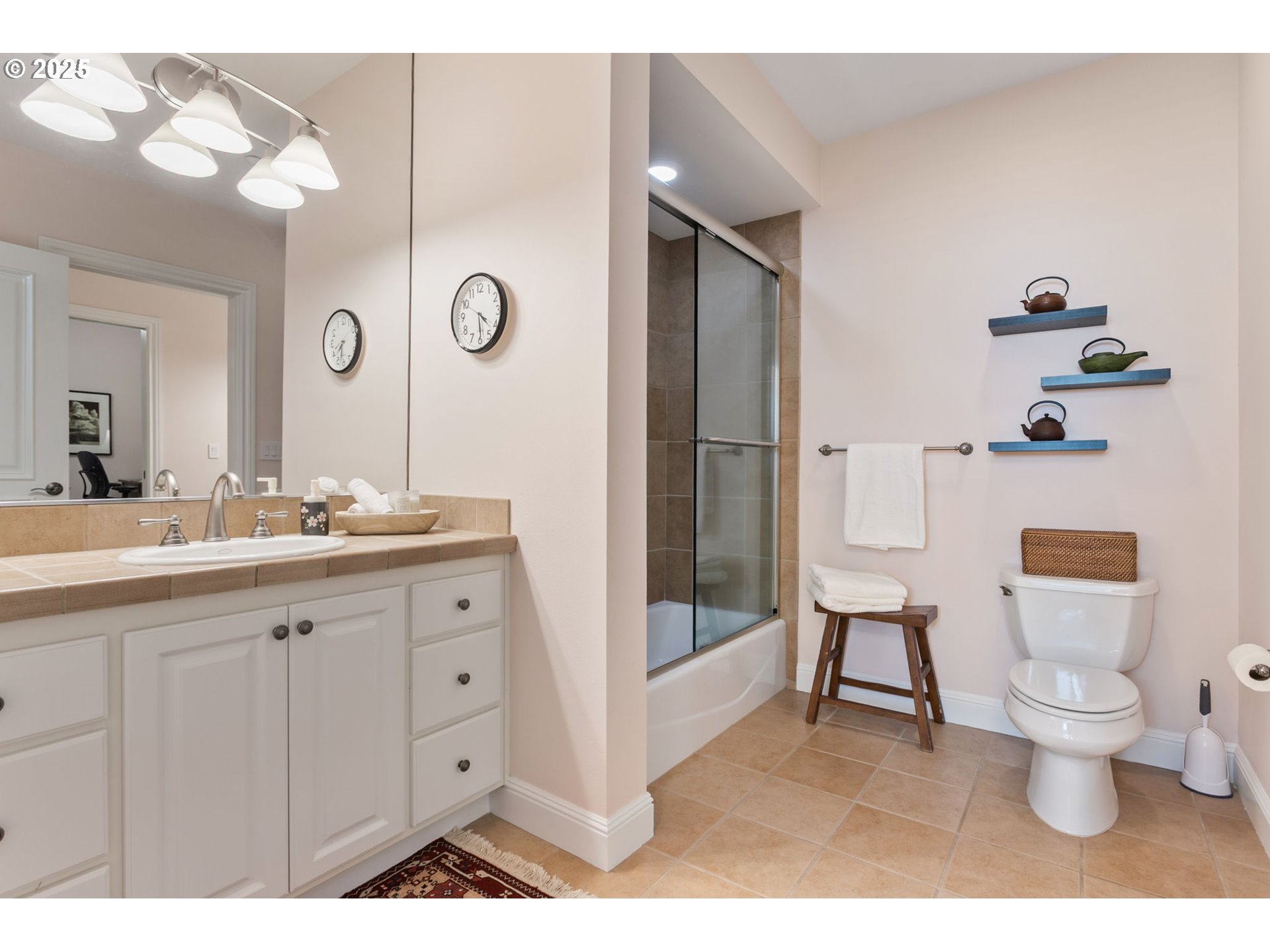 5433 SE SCENIC LN 100