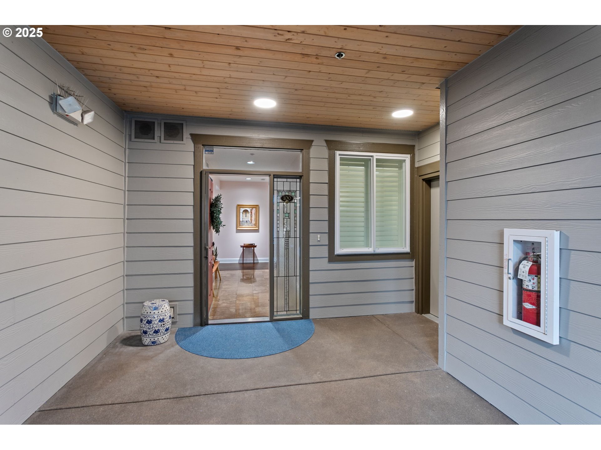 5433 SE SCENIC LN 100