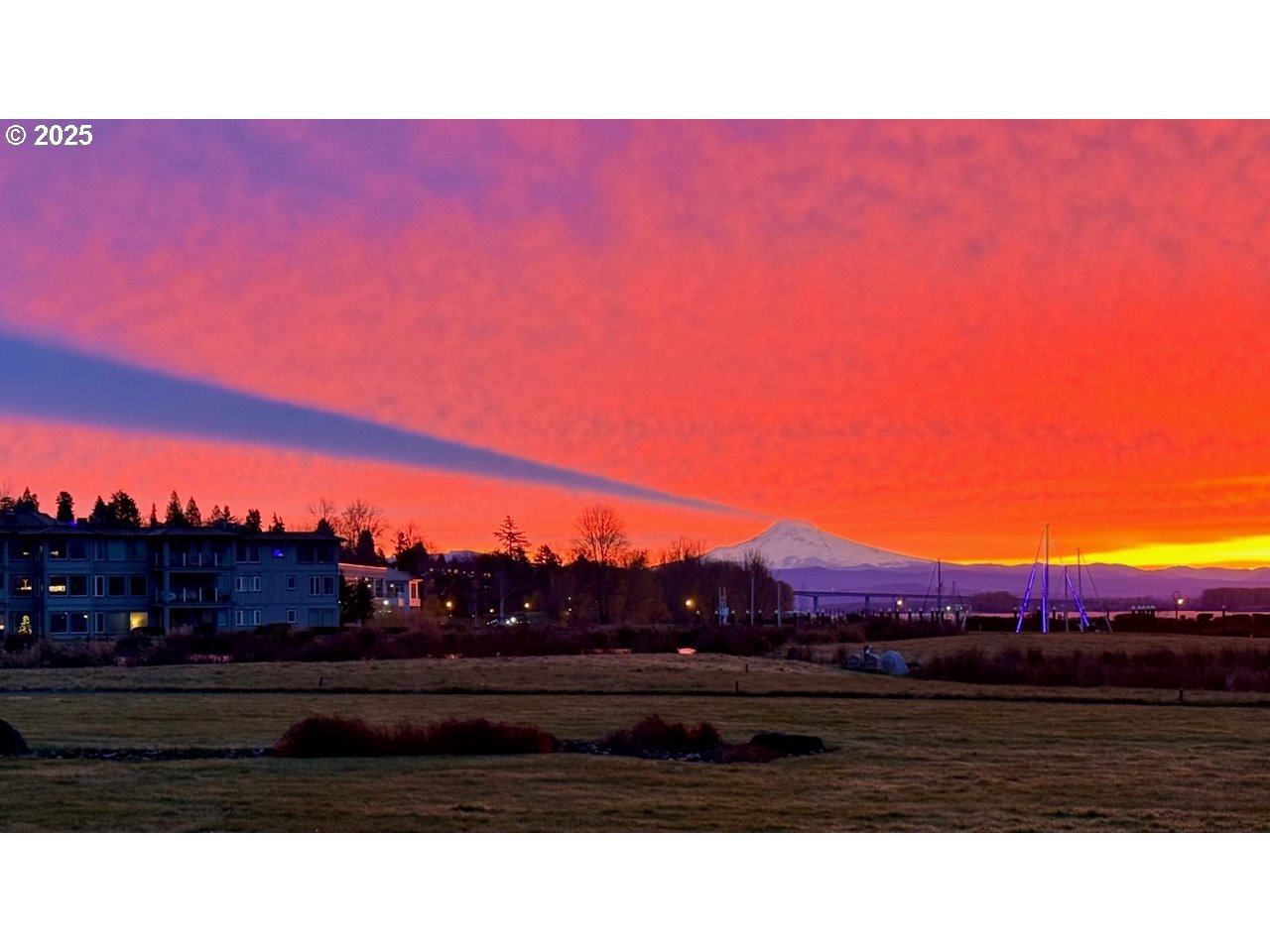 5433 SE SCENIC LN 100