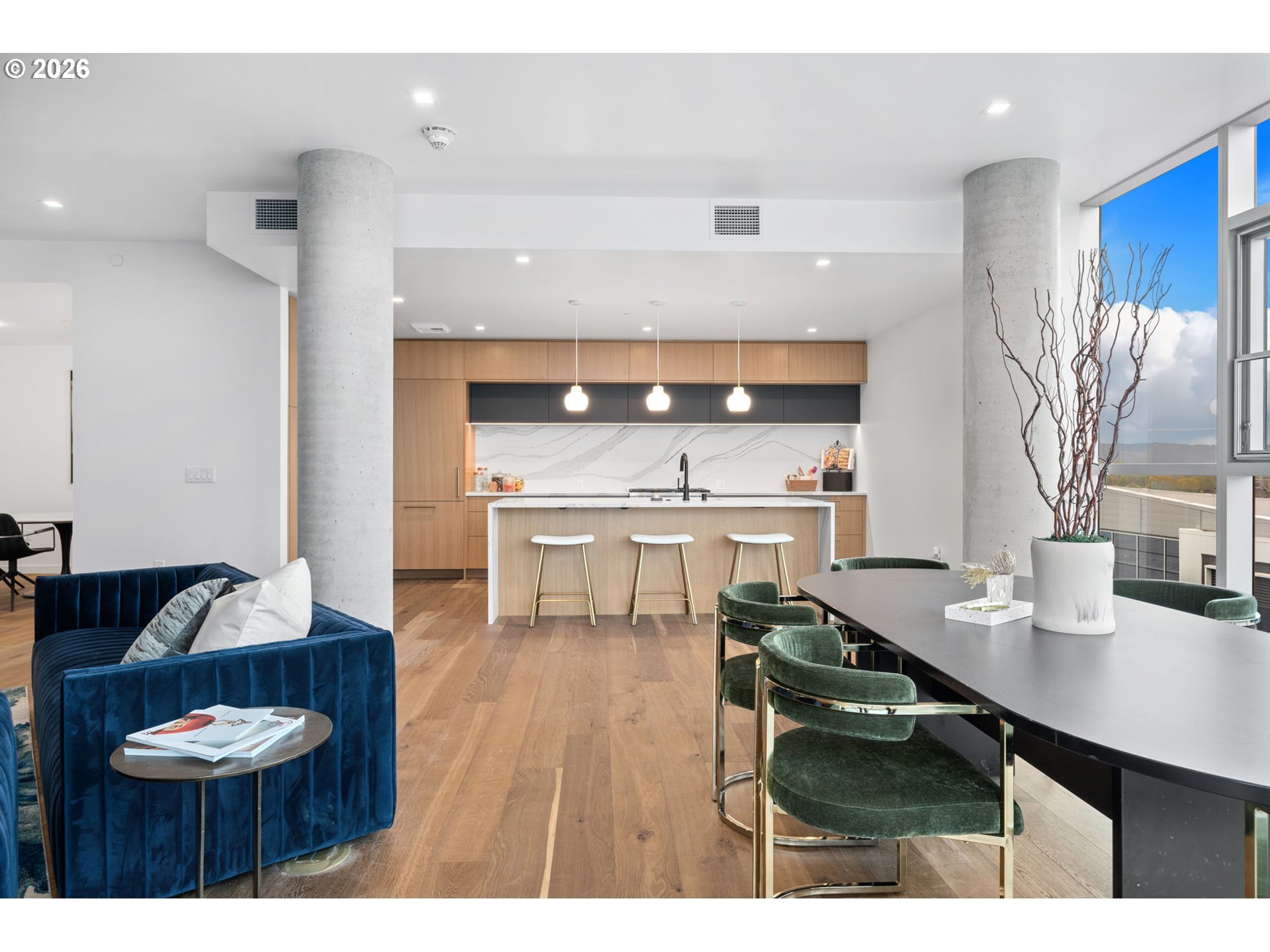 590 WATERFRONT WAY 1000