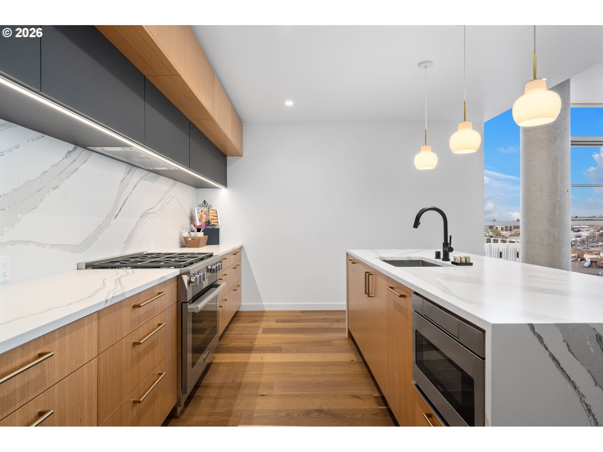 590 WATERFRONT WAY 1000