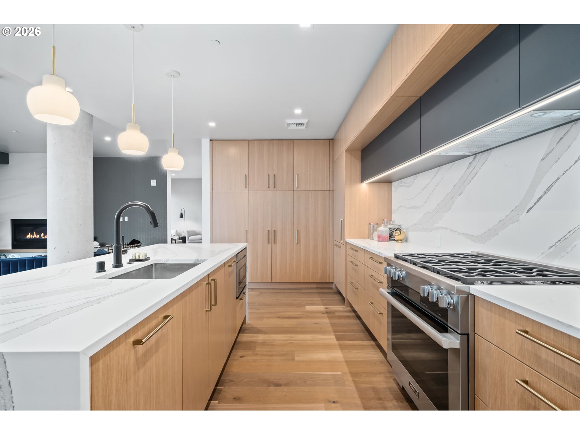 590 WATERFRONT WAY 1000