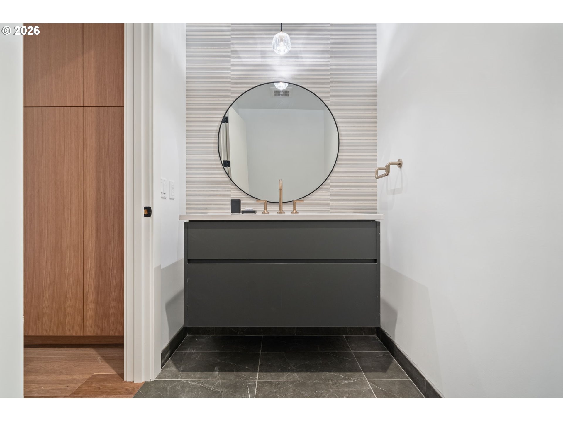 590 WATERFRONT WAY 1000