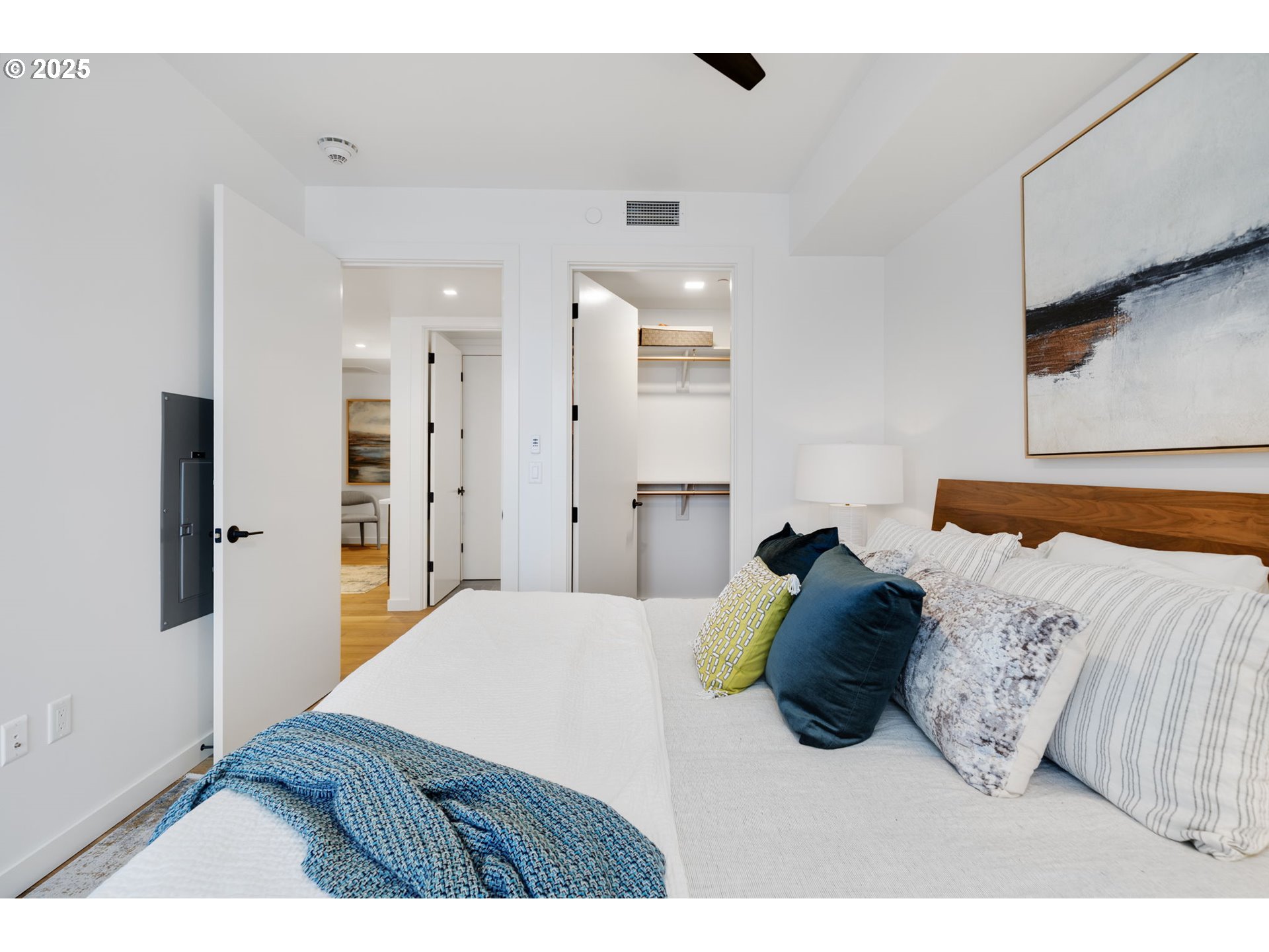 590 WATERFRONT WAY 604