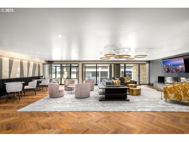 590 WATERFRONT WAY 604