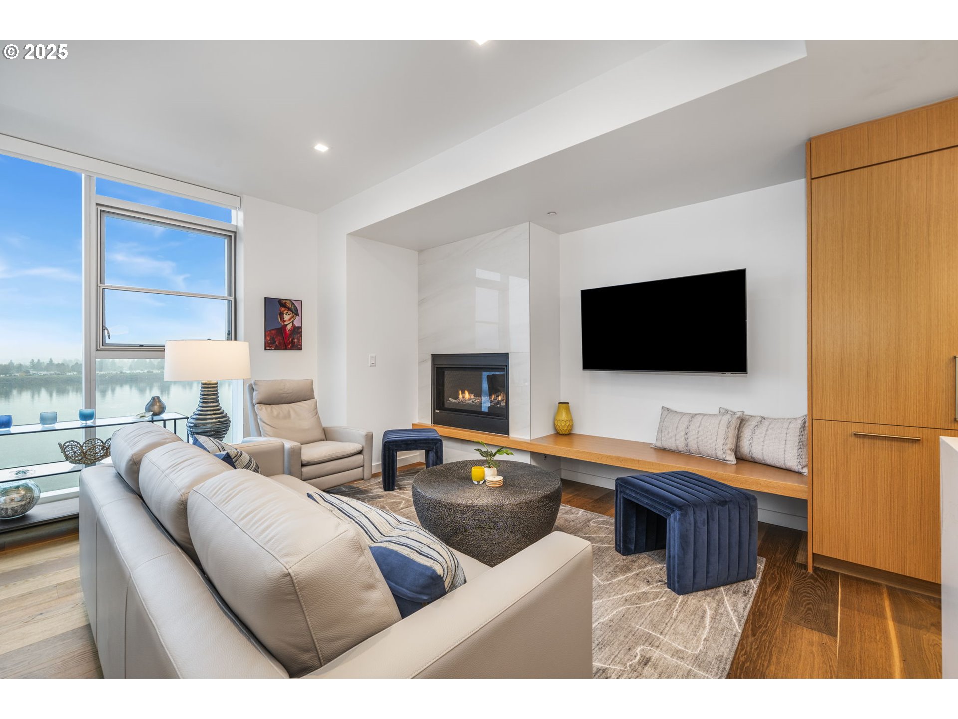 590 WATERFRONT WAY 604