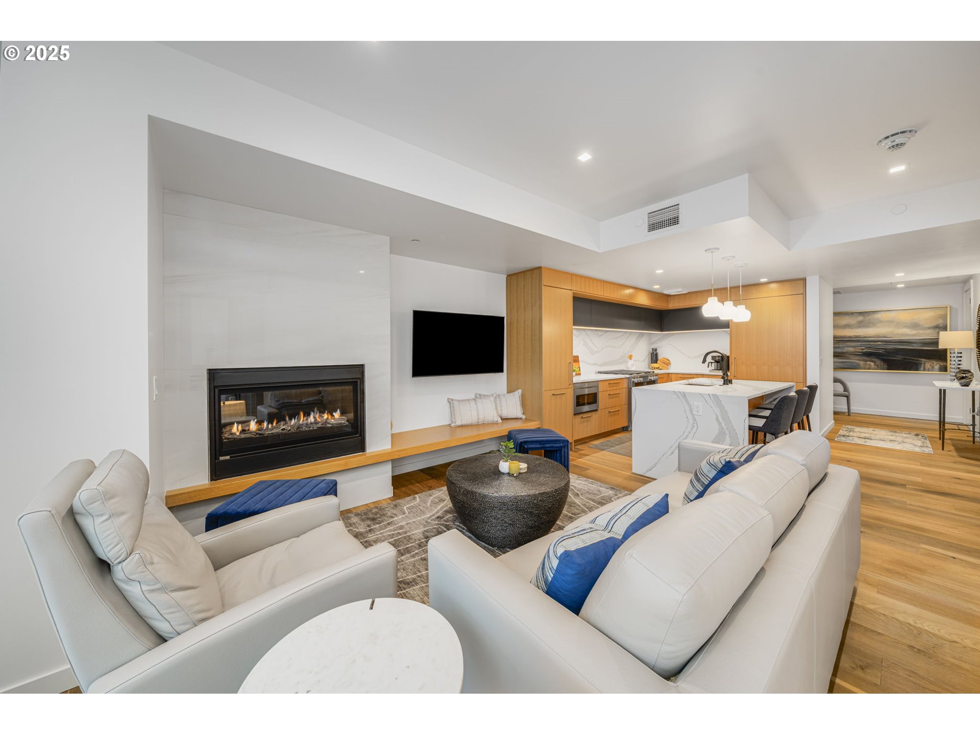 590 WATERFRONT WAY 604