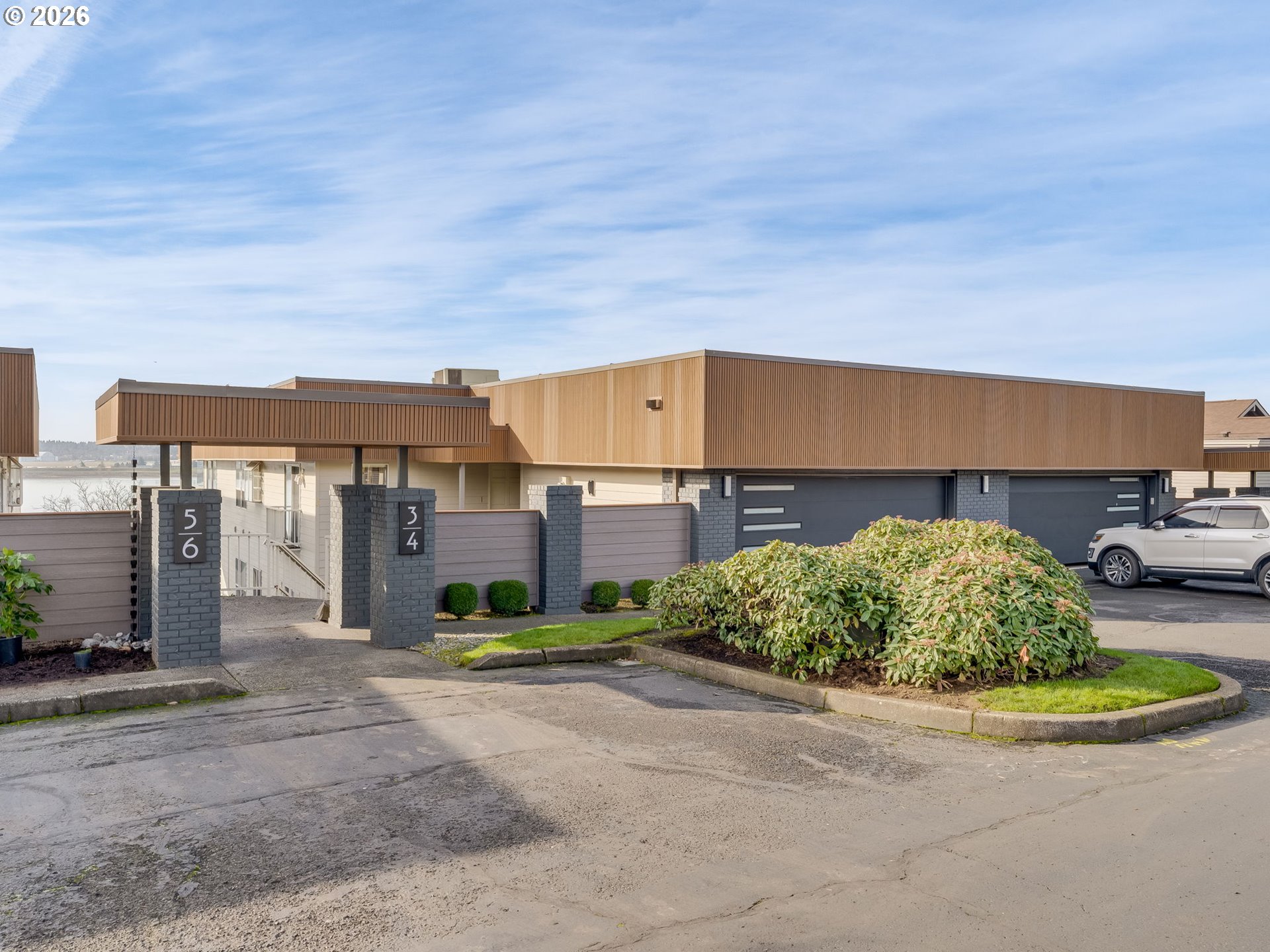 6903 SE RIVERSIDE DR 3