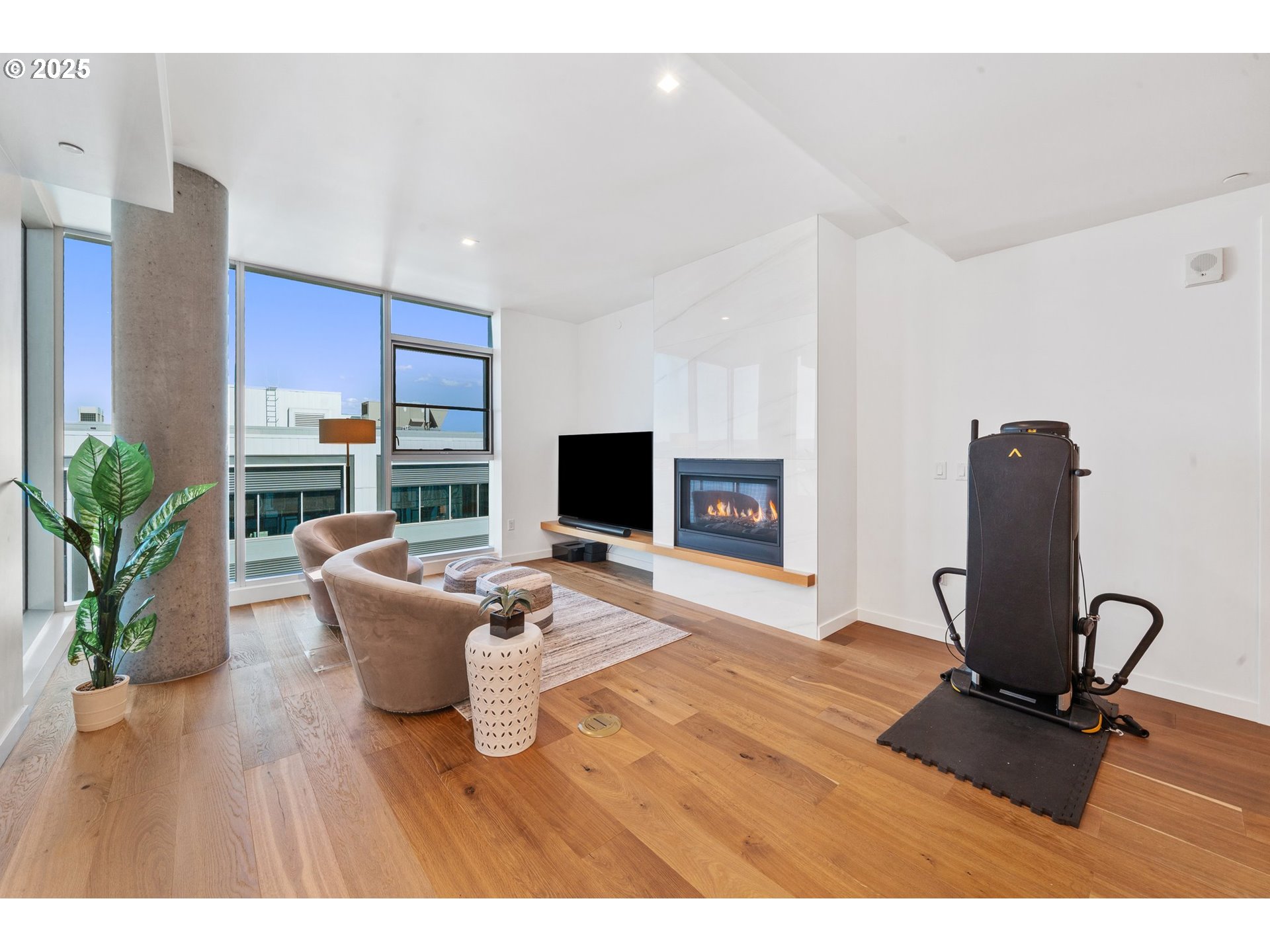 590 Waterfront WAY 901