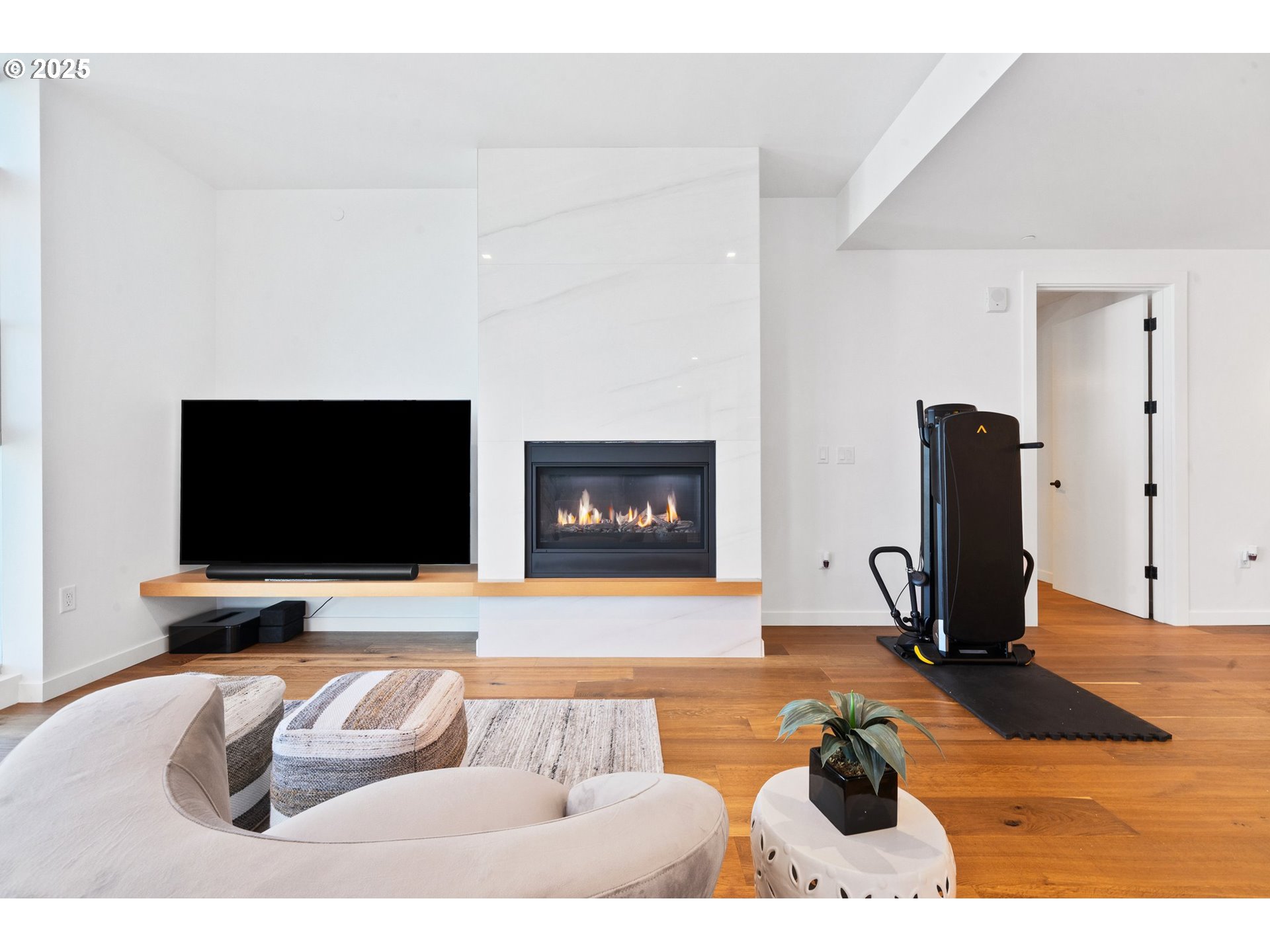 590 Waterfront WAY 901