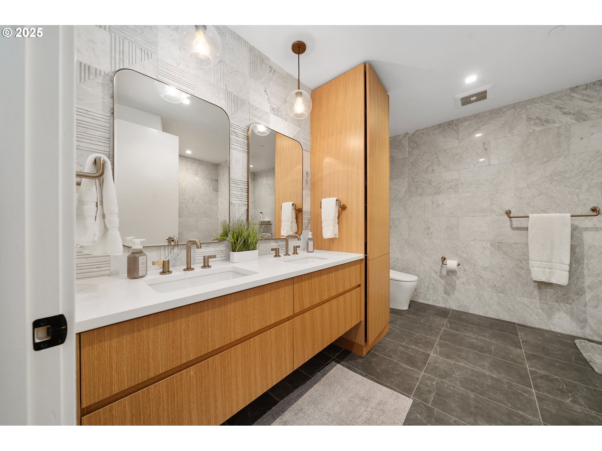 590 Waterfront WAY 901