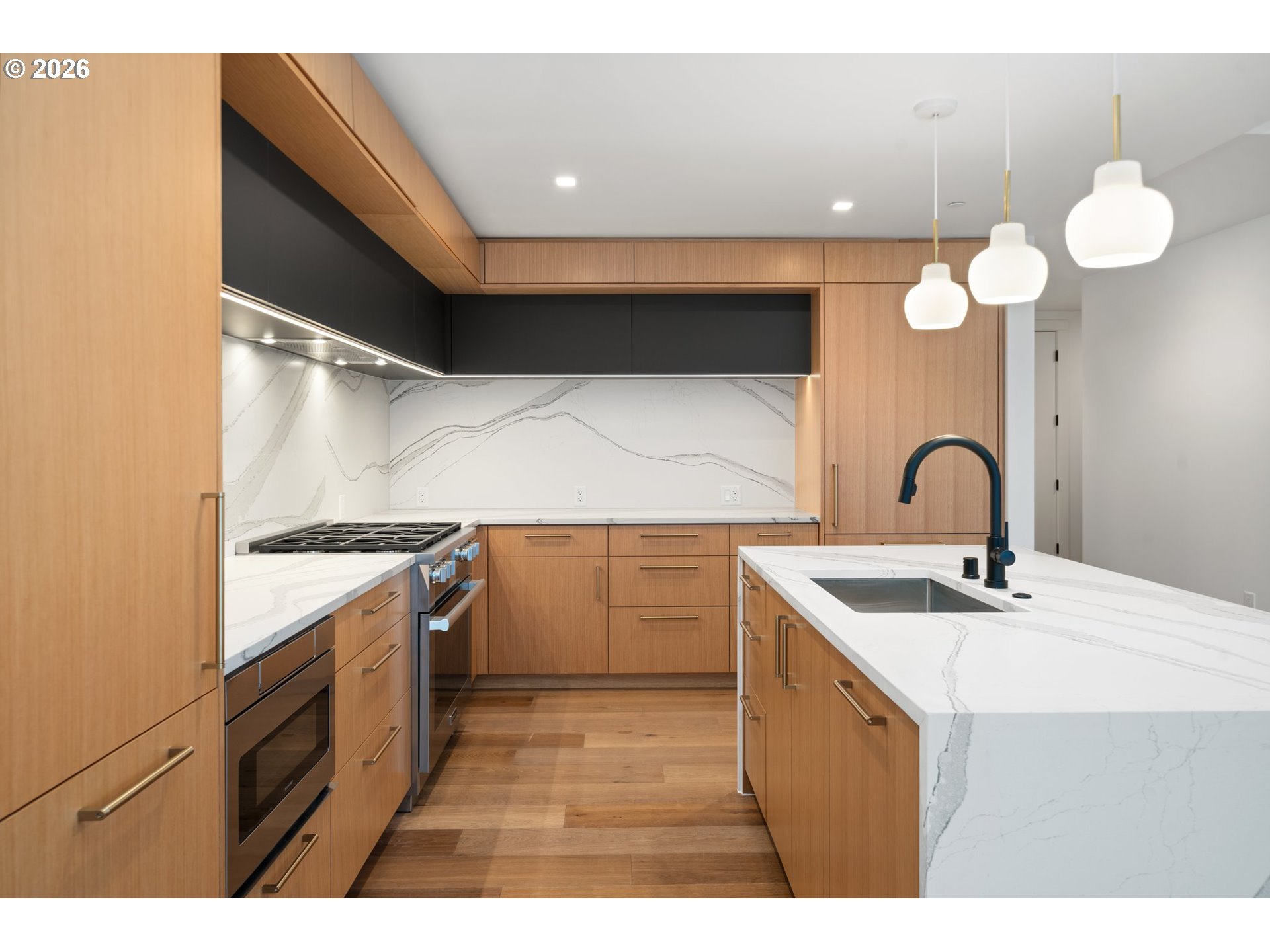 590 WATERFRONT WAY 600