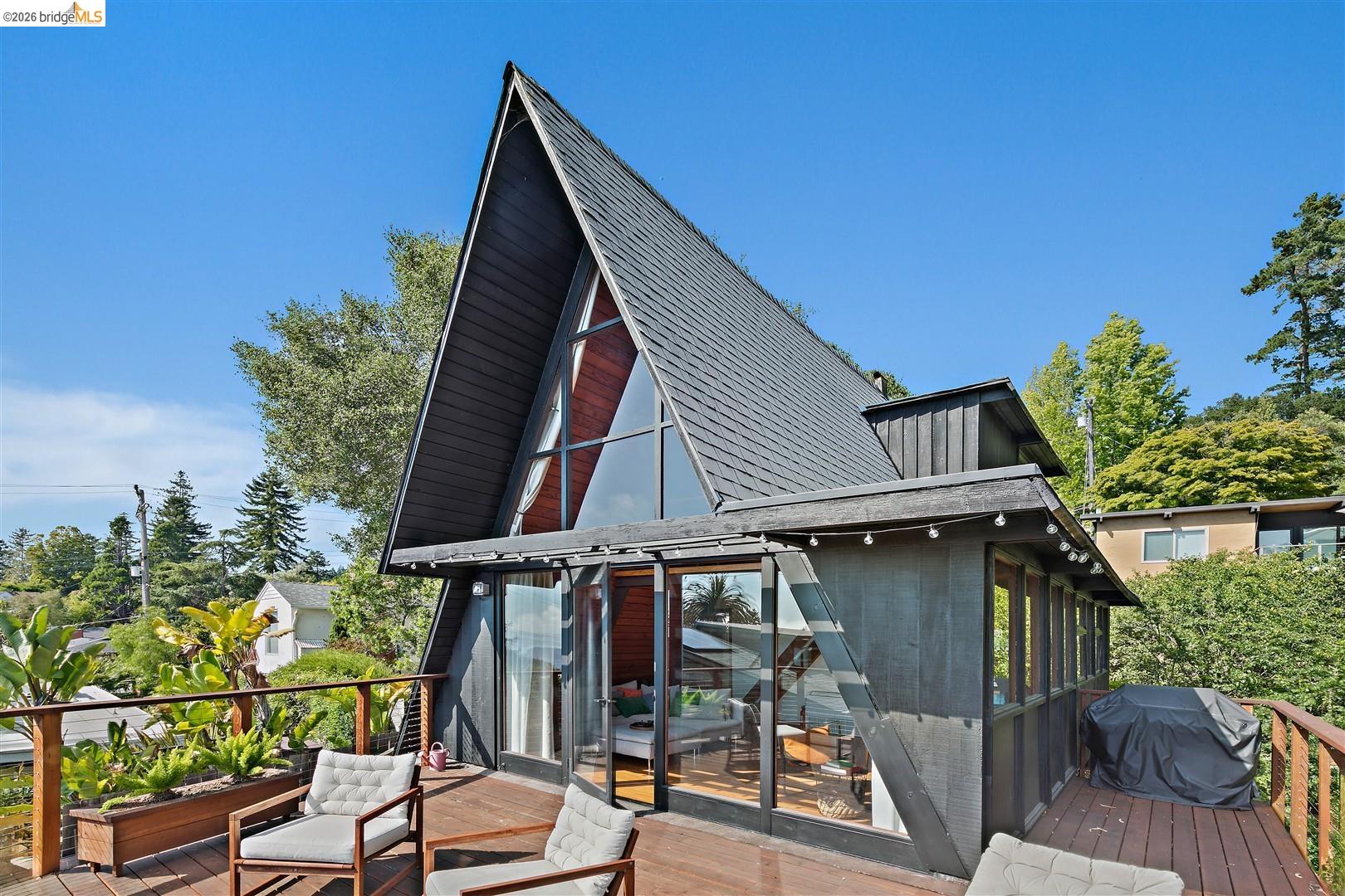 1357 Glendale Ave