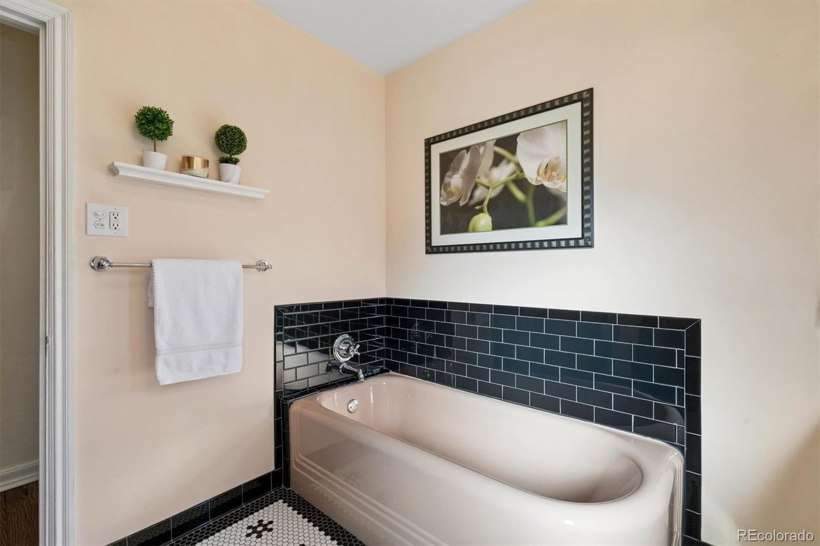 6400 Montview Boulevard