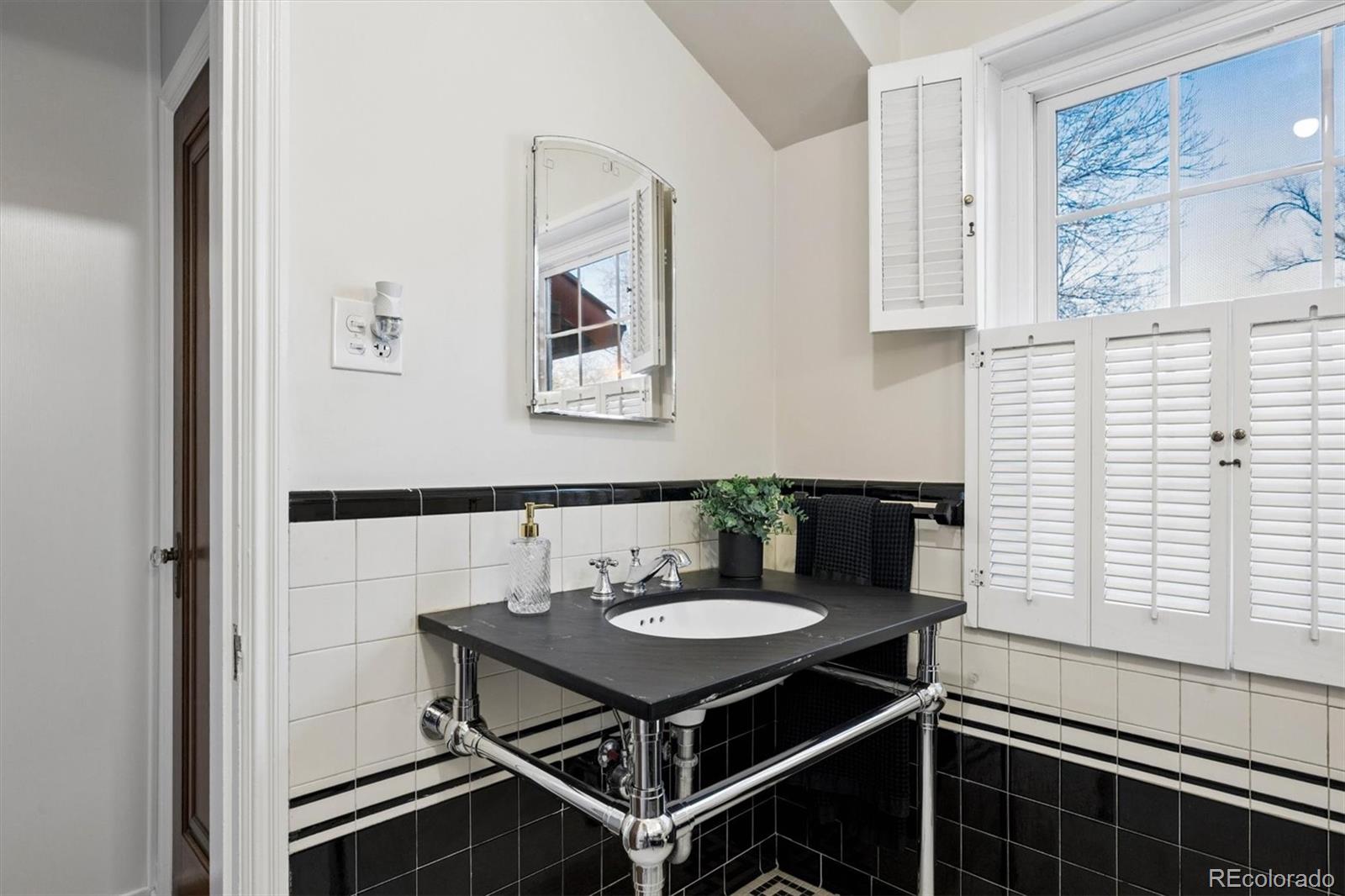 6400 Montview Boulevard