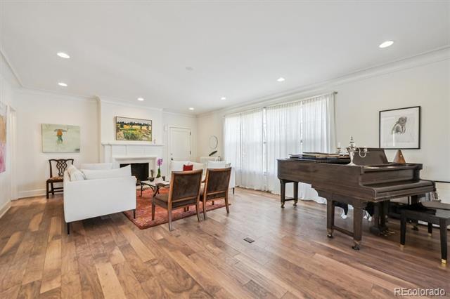 2034 Dahlia Street Unit: 1