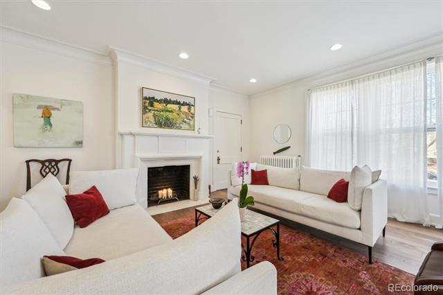 2034 Dahlia Street Unit: 1