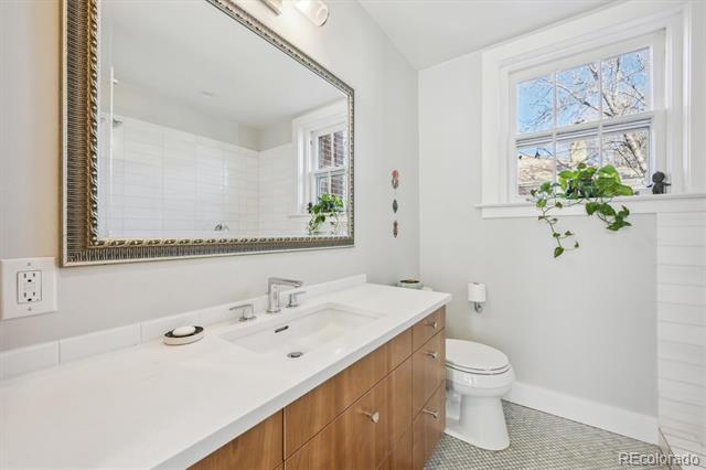 2034 Dahlia Street Unit: 1