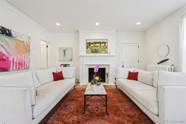 2034 Dahlia Street Unit: 1
