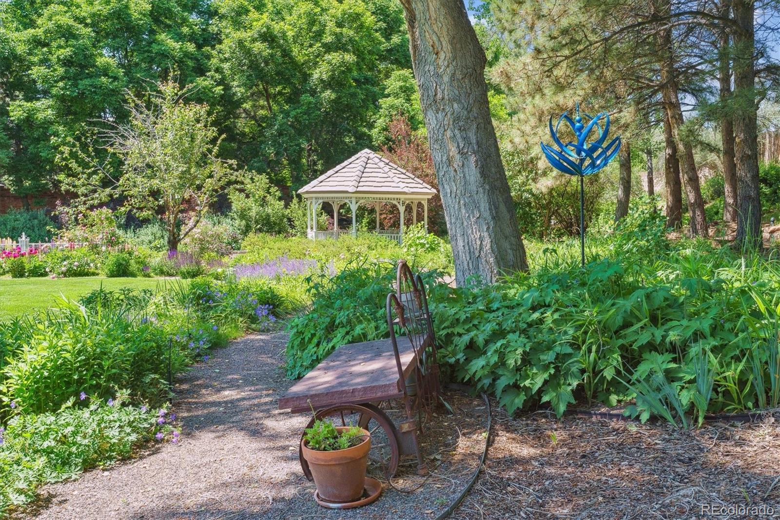 4484 W Cottonwood Place