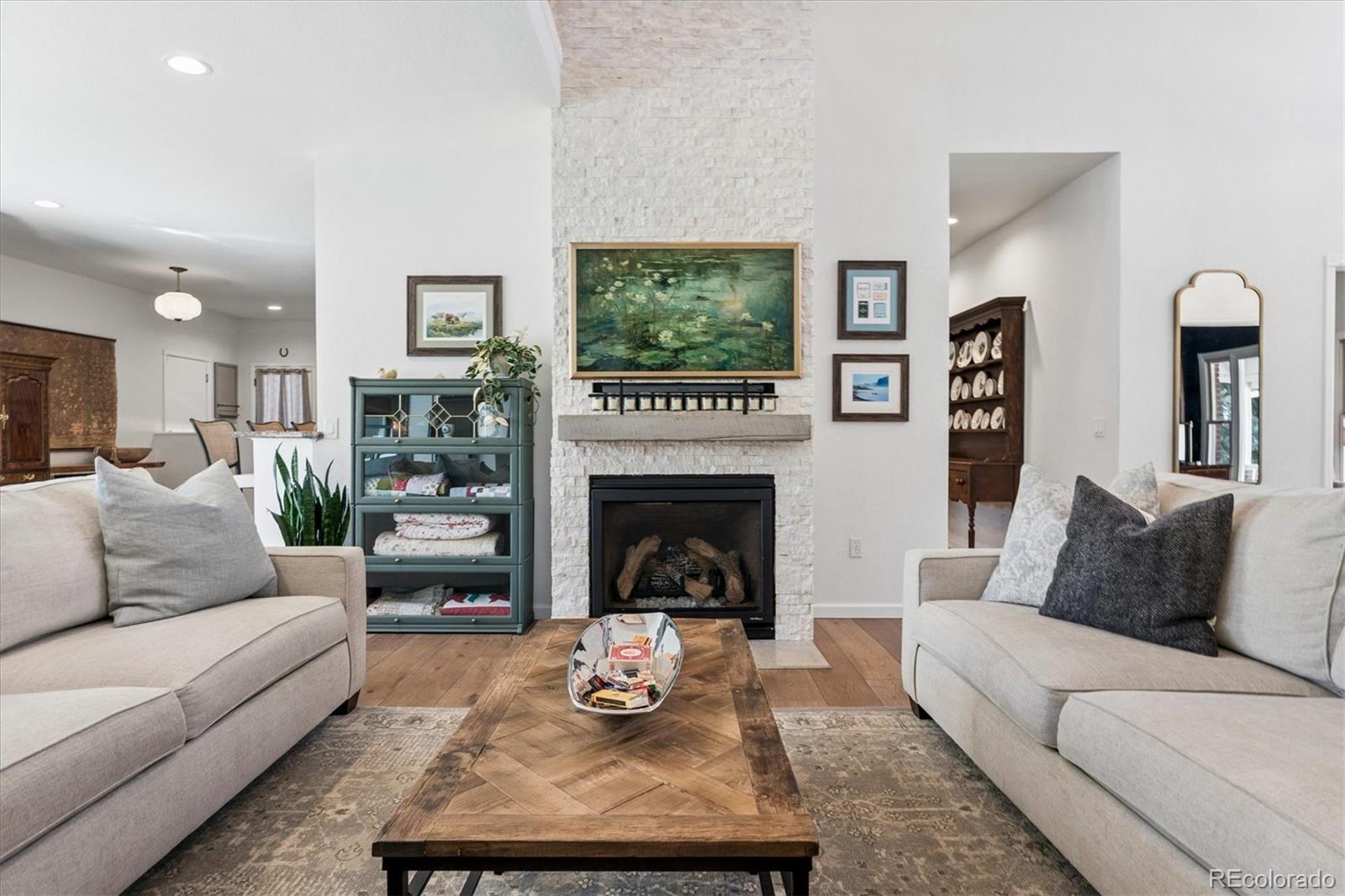 4484 W Cottonwood Place