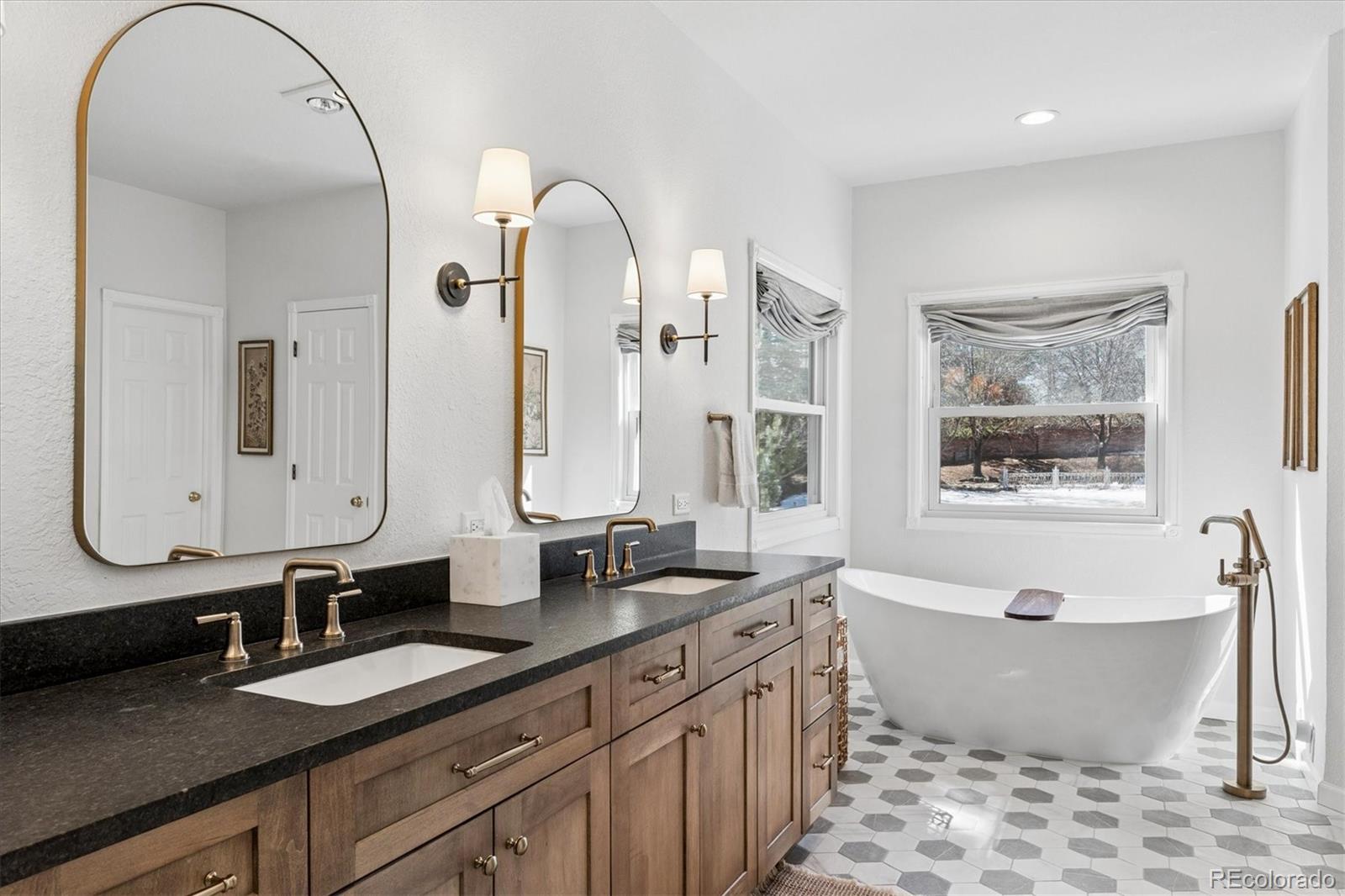 4484 W Cottonwood Place