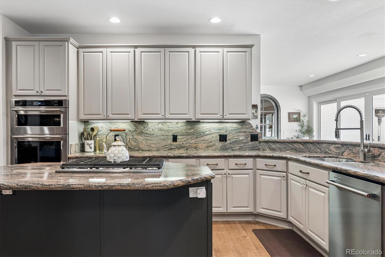 4484 W Cottonwood Place