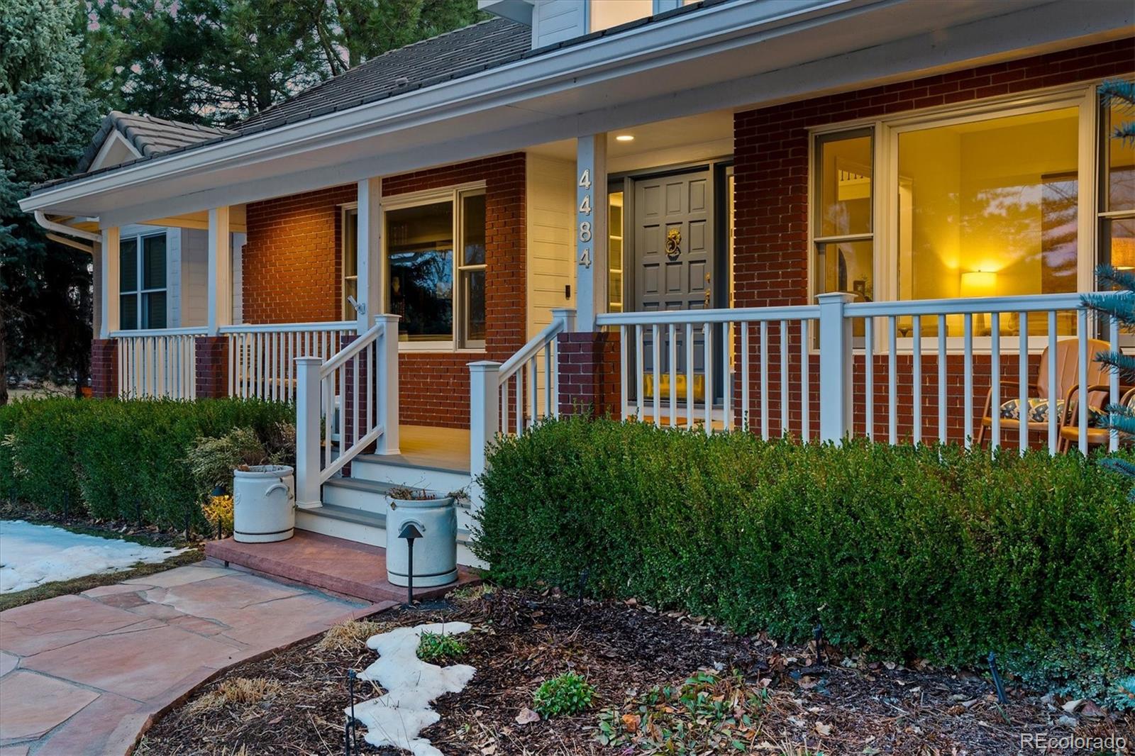 4484 W Cottonwood Place