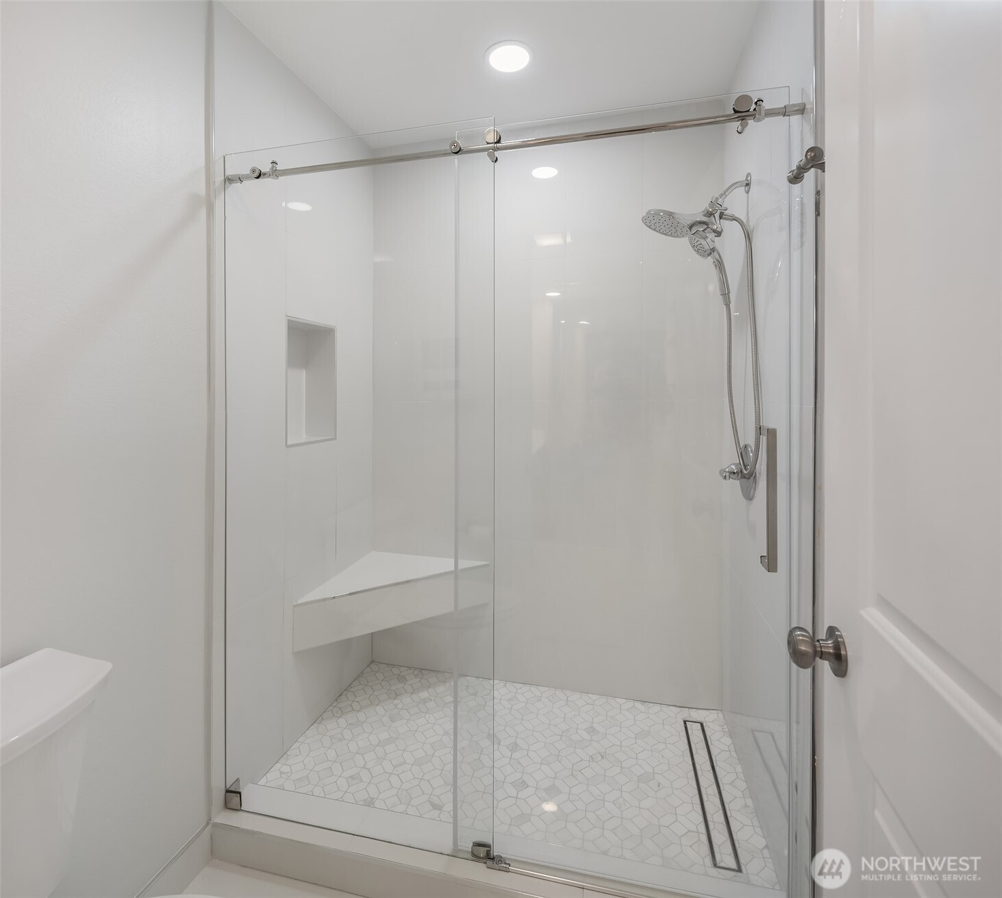 11504 NE 128th Street Unit: 32