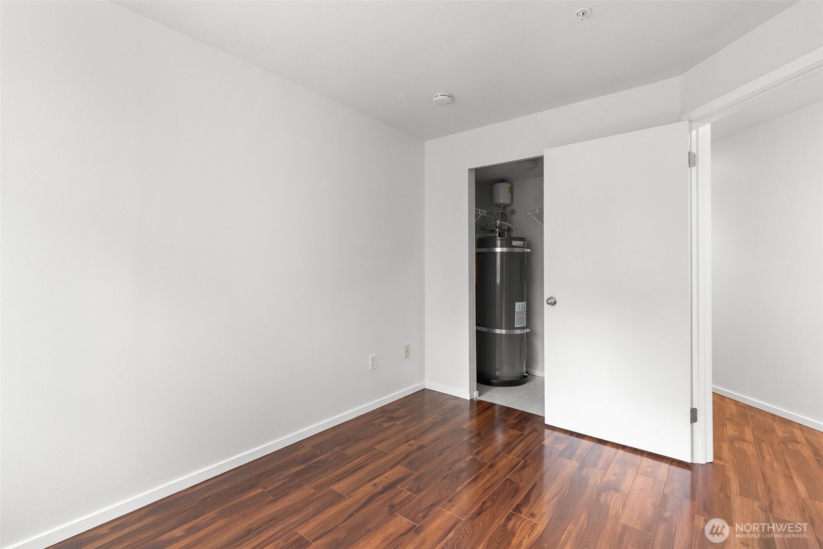 232 Belmont Avenue E Unit: #201