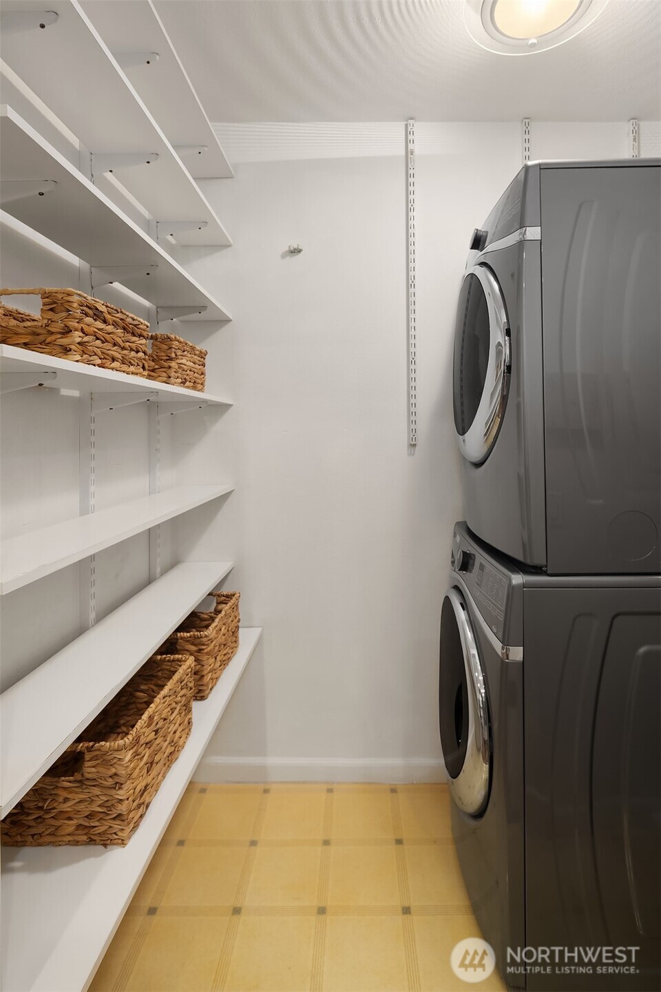 1406 Harvard Avenue Unit: 8