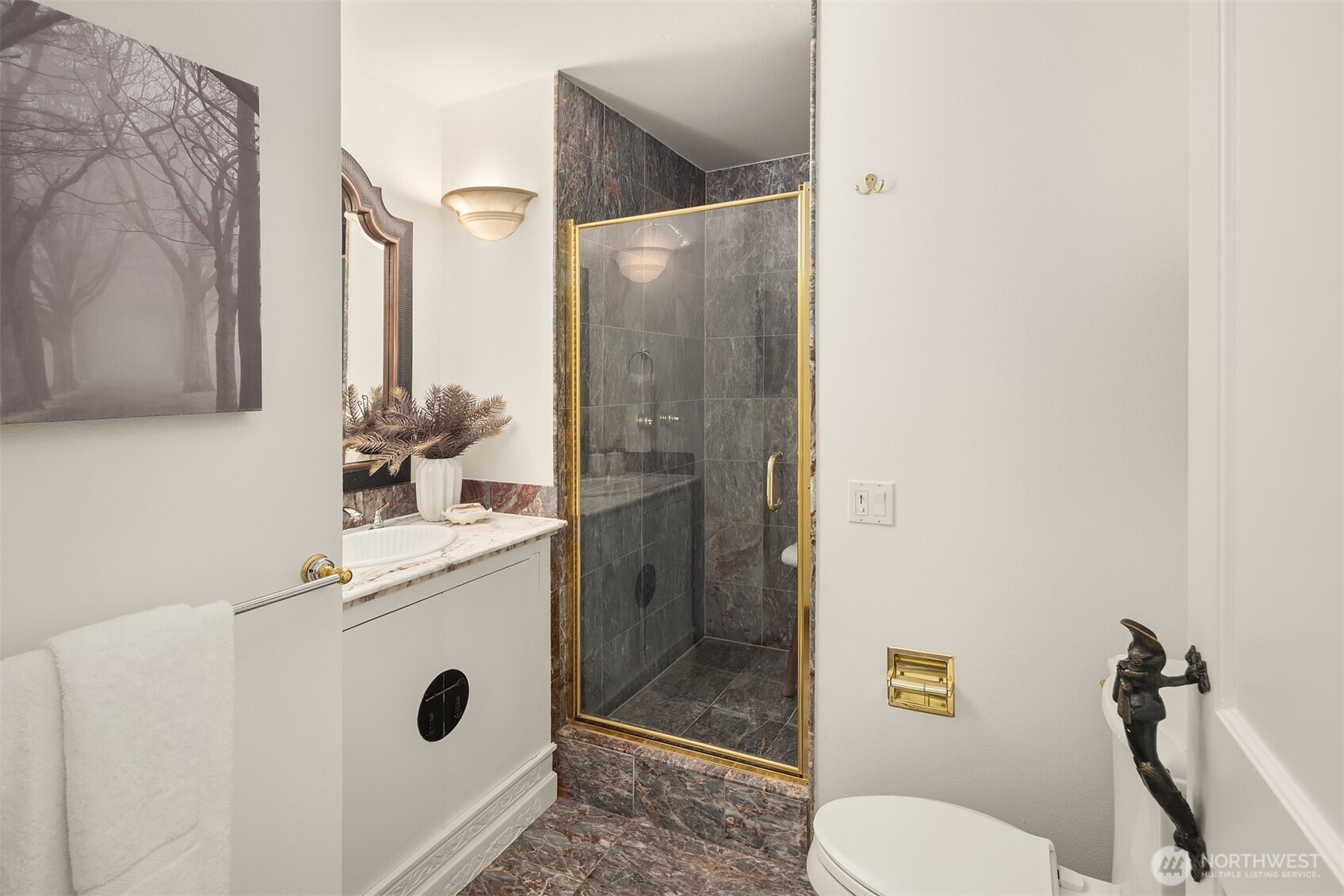 1406 Harvard Avenue Unit: 8