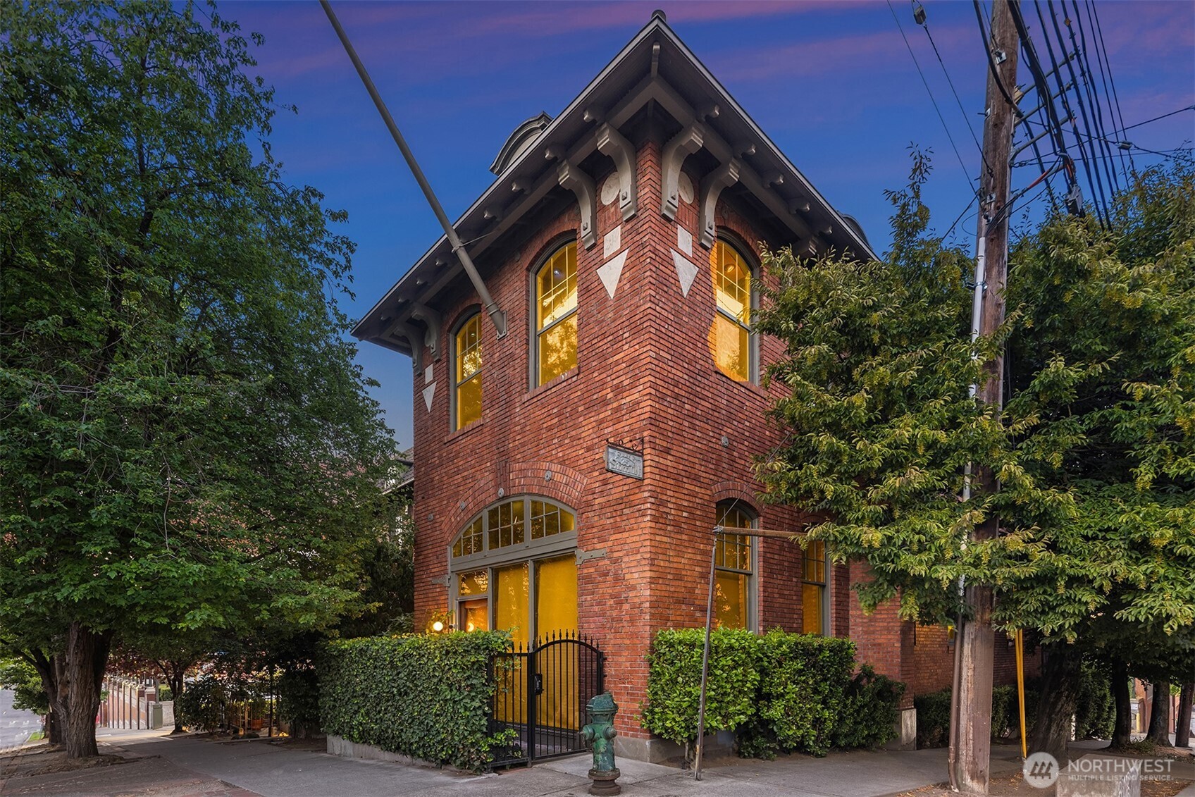 1406 Harvard Avenue Unit: 8