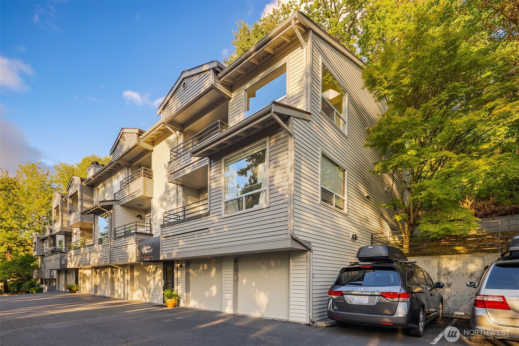 3520 Lake Washington Boulevard SE Unit: 207