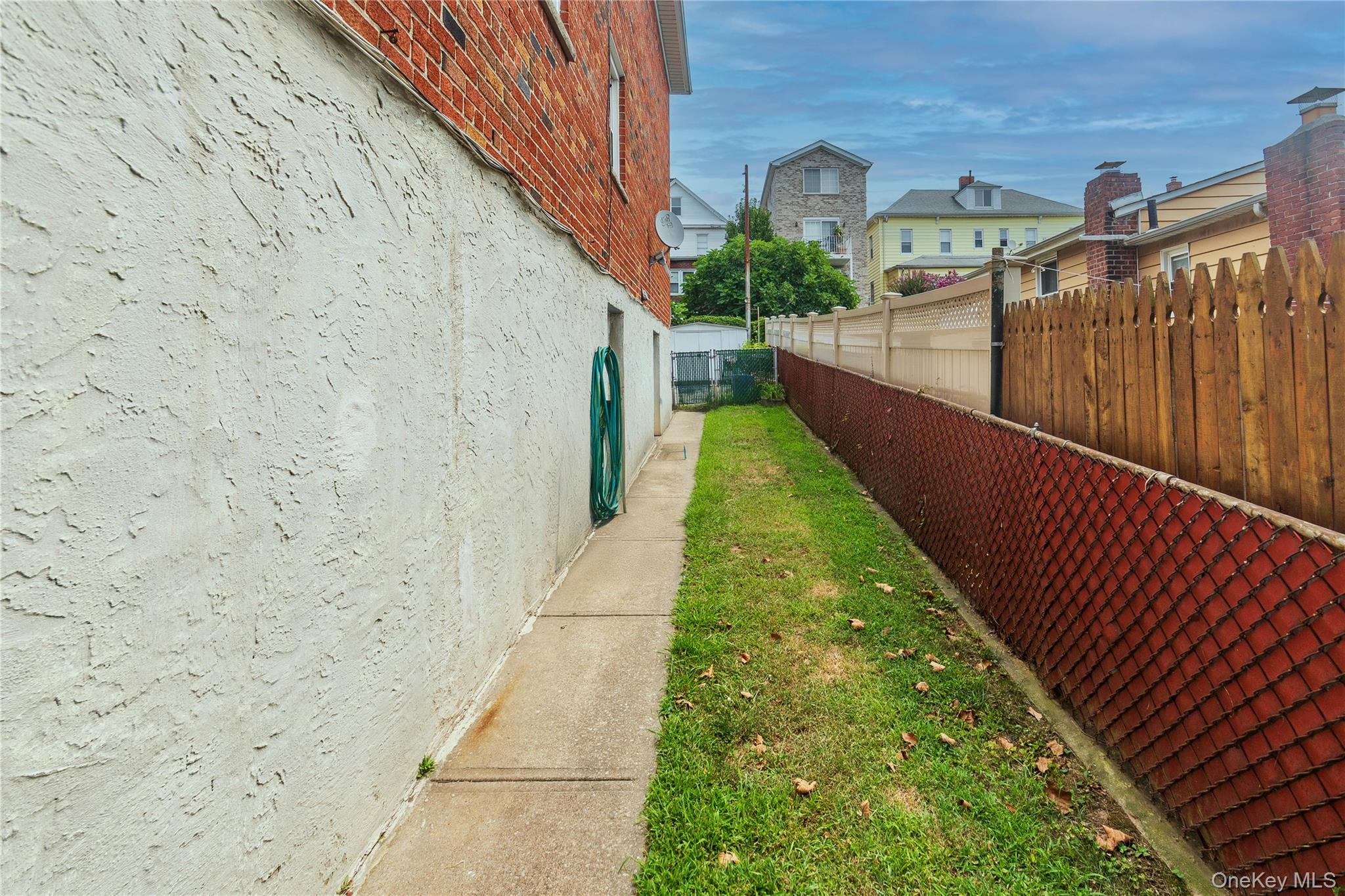 926 Vincent Avenue