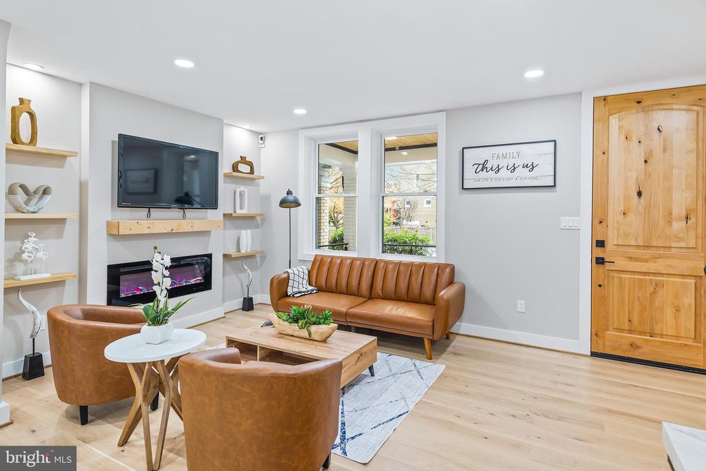 1225 Randolph St NW