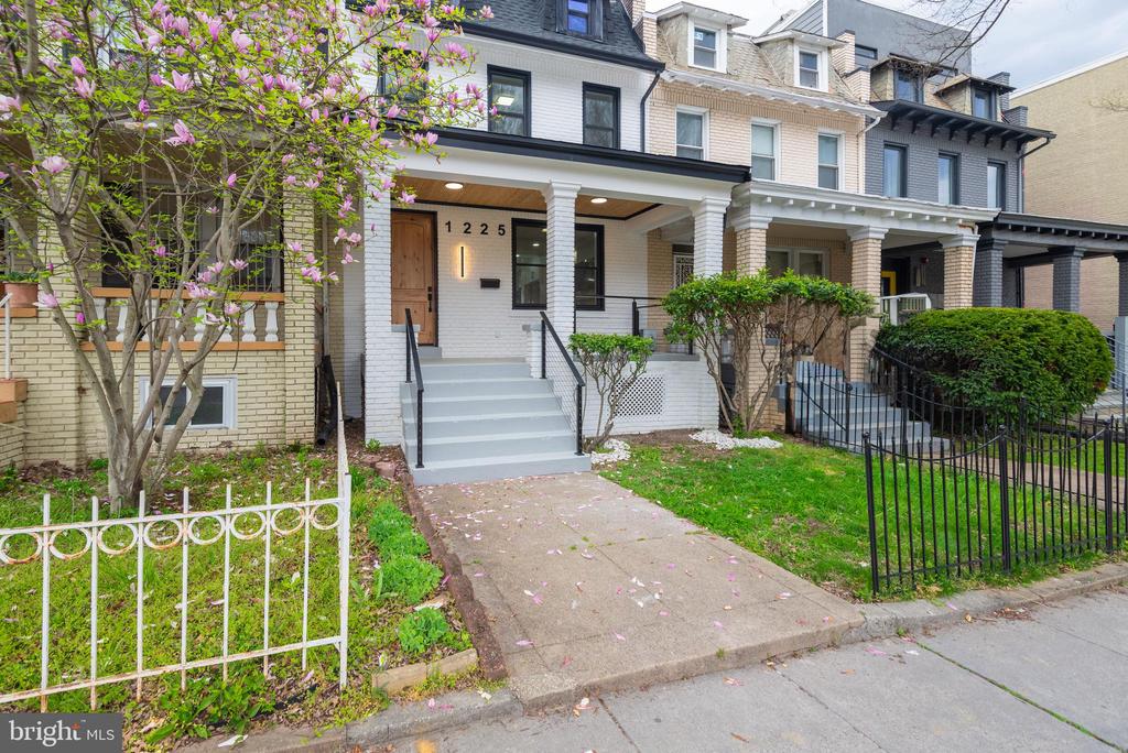 1225 Randolph St NW