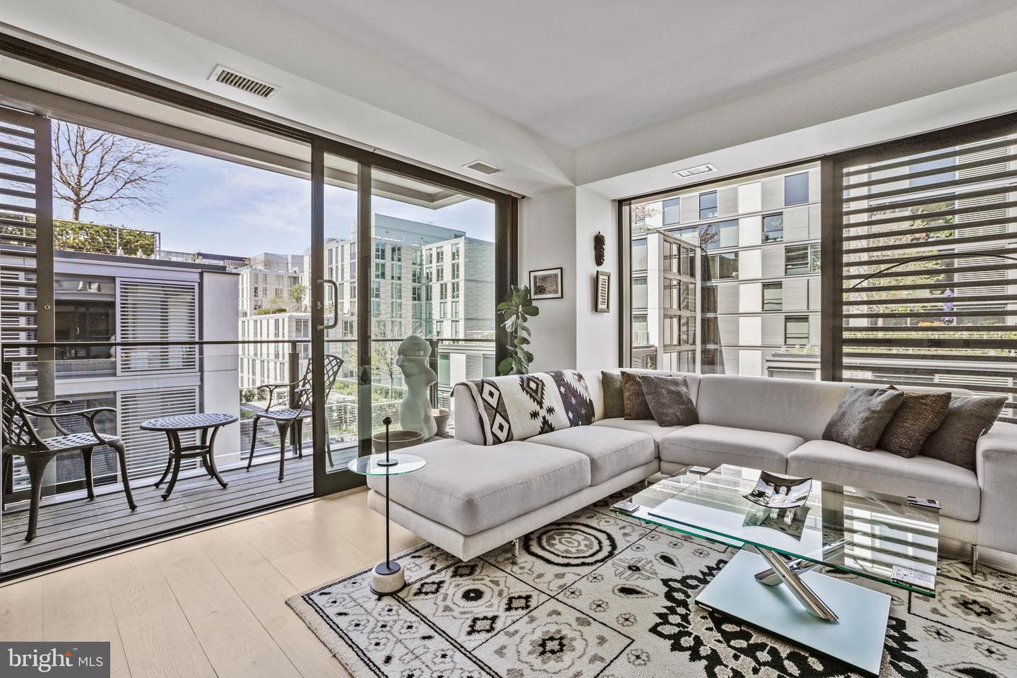 925 H St NW #712