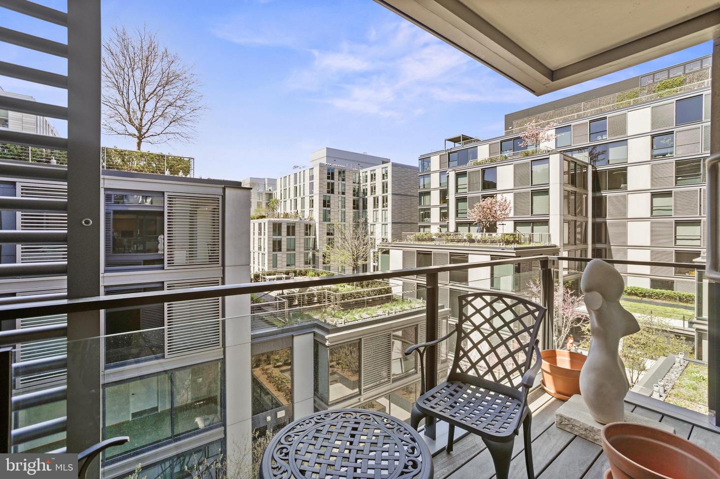925 H St NW #712