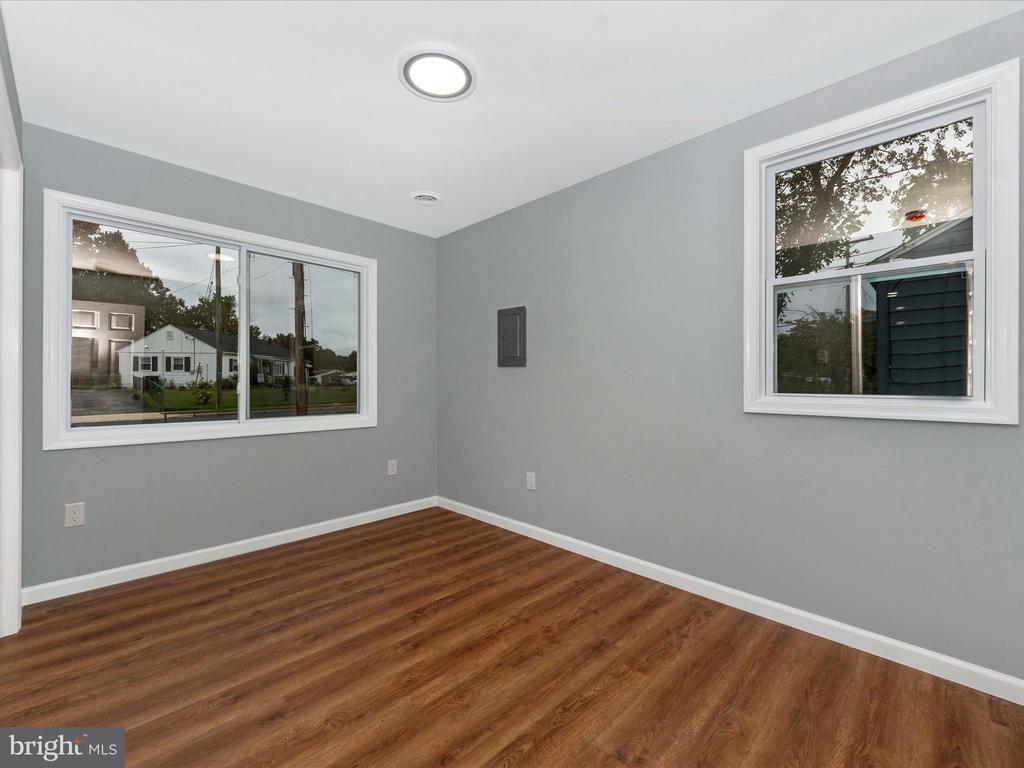 609 Delaware Ave