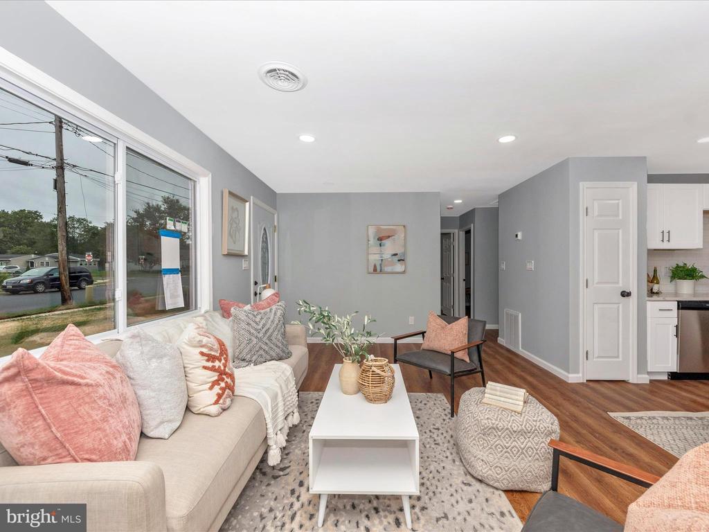 609 Delaware Ave