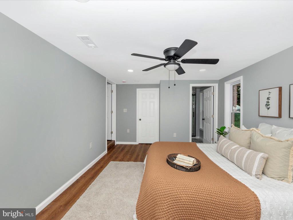 609 Delaware Ave