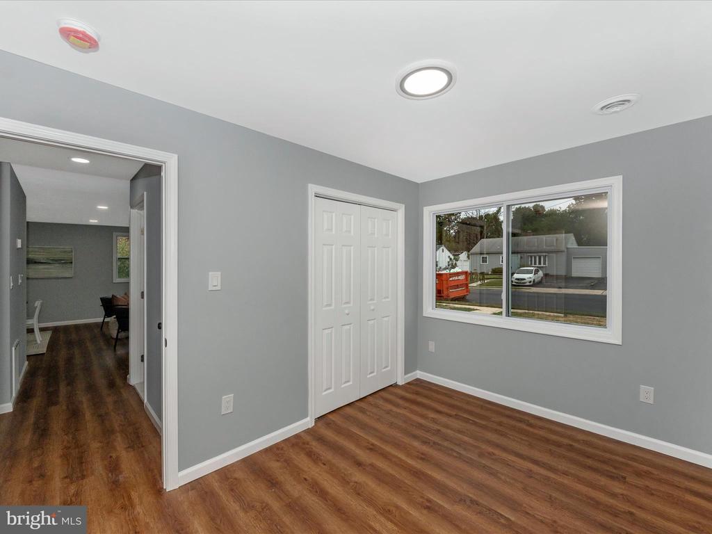 609 Delaware Ave