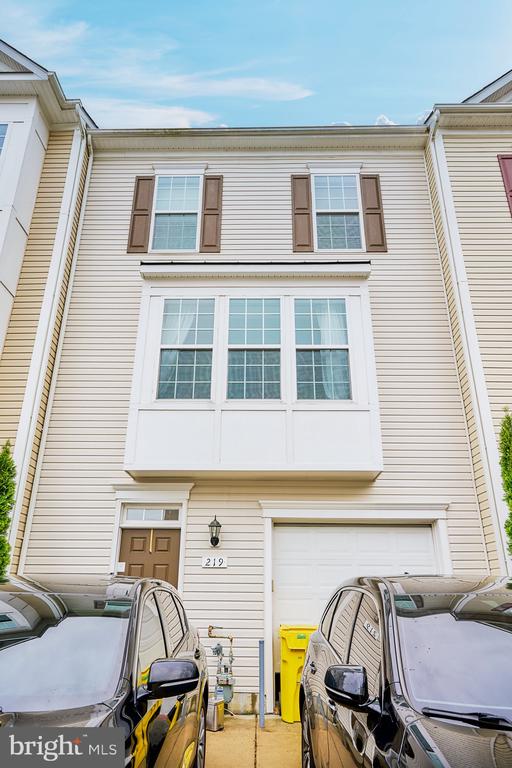 219 Gunther Pl